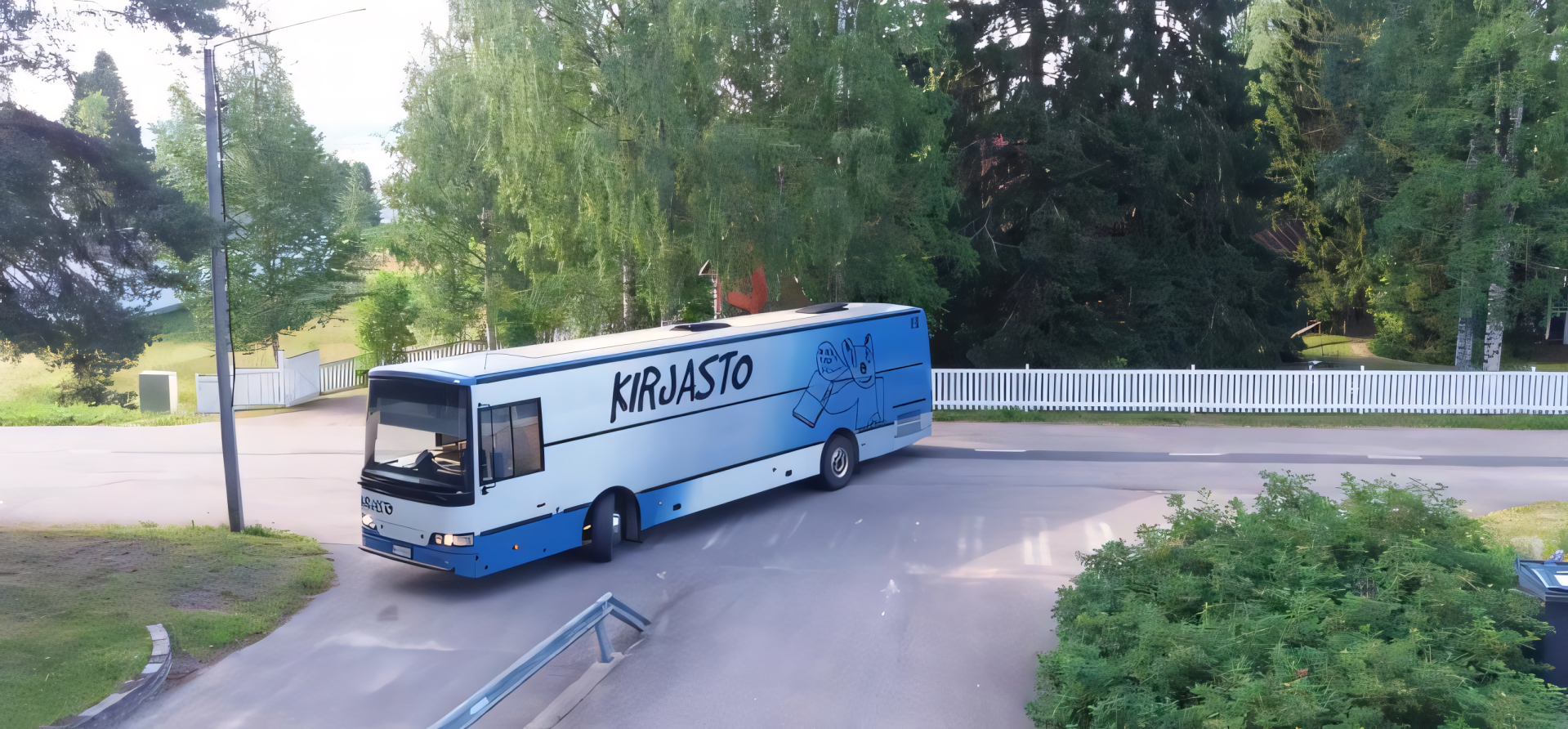 Kirjastoauto lähtee reitille heinäkuussa 2018